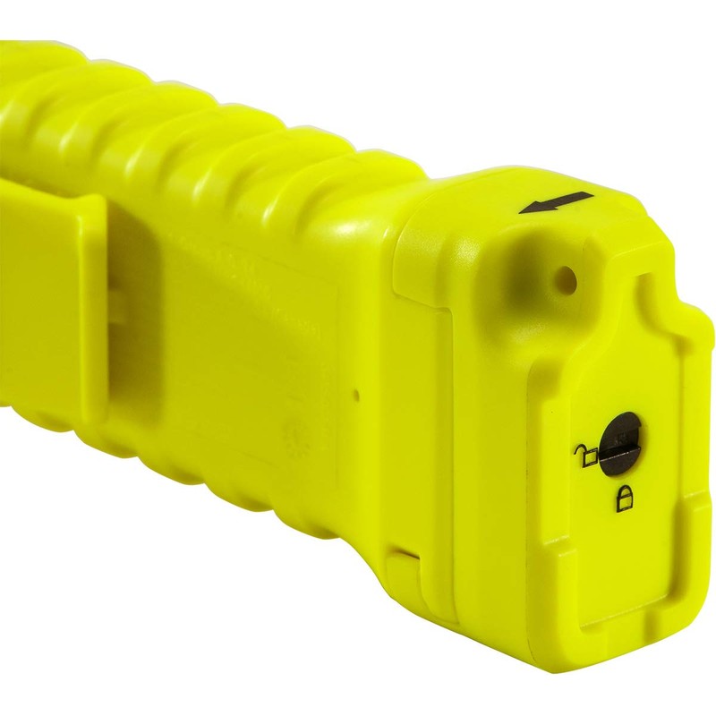 Pelican 3415 Right Angle LED Flashlight with Magnetic Clip (Yellow)