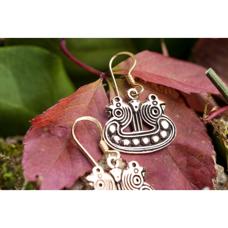 WINDALF Viking Earrings Odins Raven 1.7 cm Nordic Earrings Bronze,