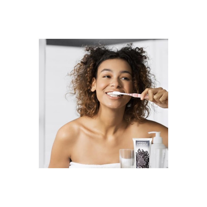 Desert Essence - Carrageenan Free Activated Charcoal Toothpaste Fresh Mint