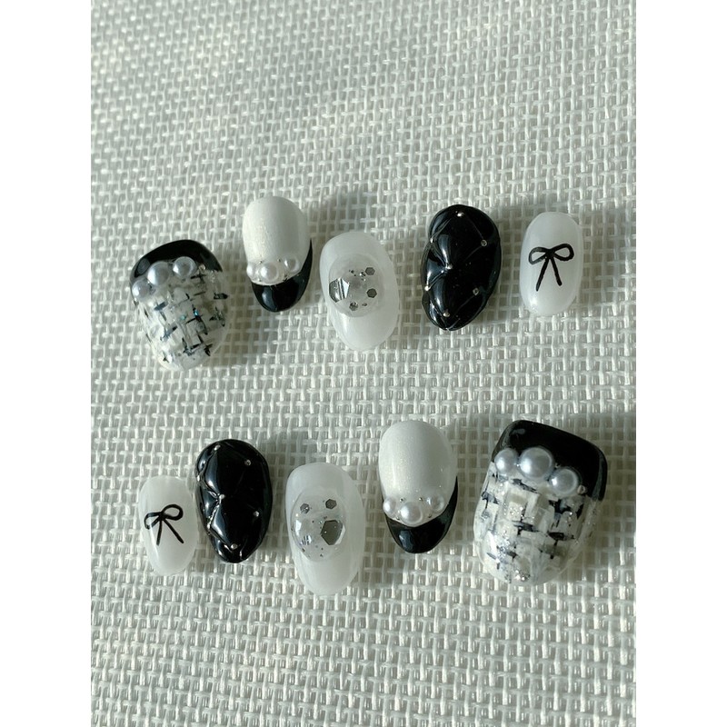 [Janef] Brighten up the mood with quilted nails for important