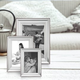 Siena Classic Plain Silver Picture Frame, Tarnish Resistant Finish, Perfect Photo Frame for any End Table, Credenza, Shelf, or Nightstand, Silver 4x6