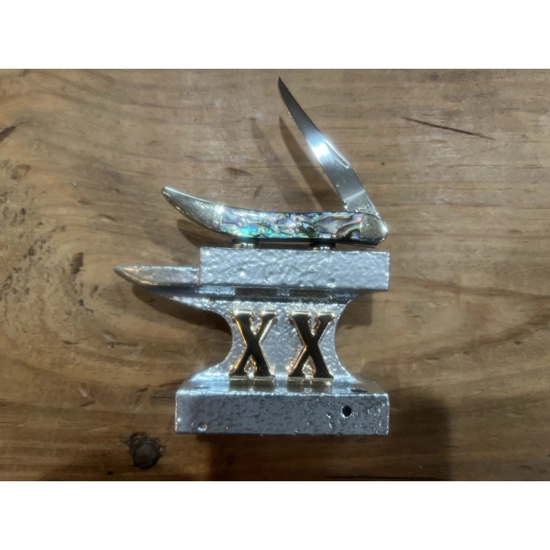 Case XX 1LB Display Anvil. Raised 3D Letters! Awesome Display