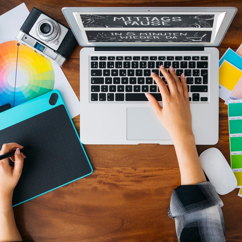 Lunch Break - In 5 Minutes Again Reversible Sign with