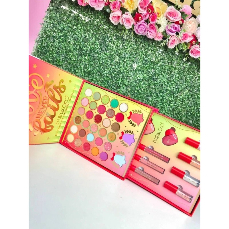 KEVIN & COCO 33 Color Eye shadow makeup set Merry