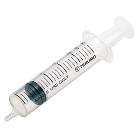 テルモシリンジ（針なし・横口）　20ml　1本