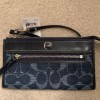 Coach NWT COACH Zippy Clutch Wallet/ Wristlet NEW