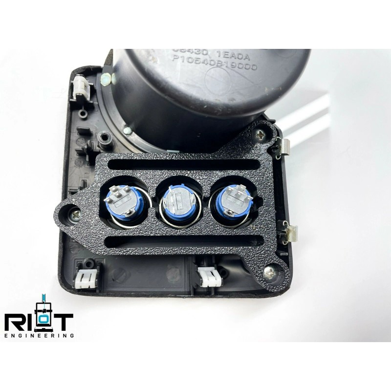 Riot Engineering 370Z Button Panel - 19mm 3 Buttons -