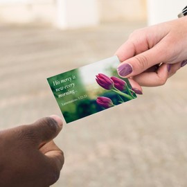 Pass It On Scripture Cards, Faith, Lam 3:22-23 – Paquete de 25 tarjetas cristianas inspiradoras con animación de las Escrituras, tarjetas de versículo bíblico para devocional, estudio bíblico,