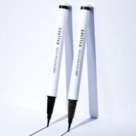 Atomy (최신상품) 애터미 아델리카 붓펜 아이라이너 / 블랙 1개 Atomy Adellica Brush Pen Eyeliner / Black 1ea
