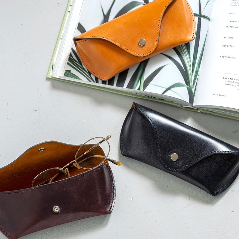 British Green Glasses Case, Free Engraving, Made in the UK,