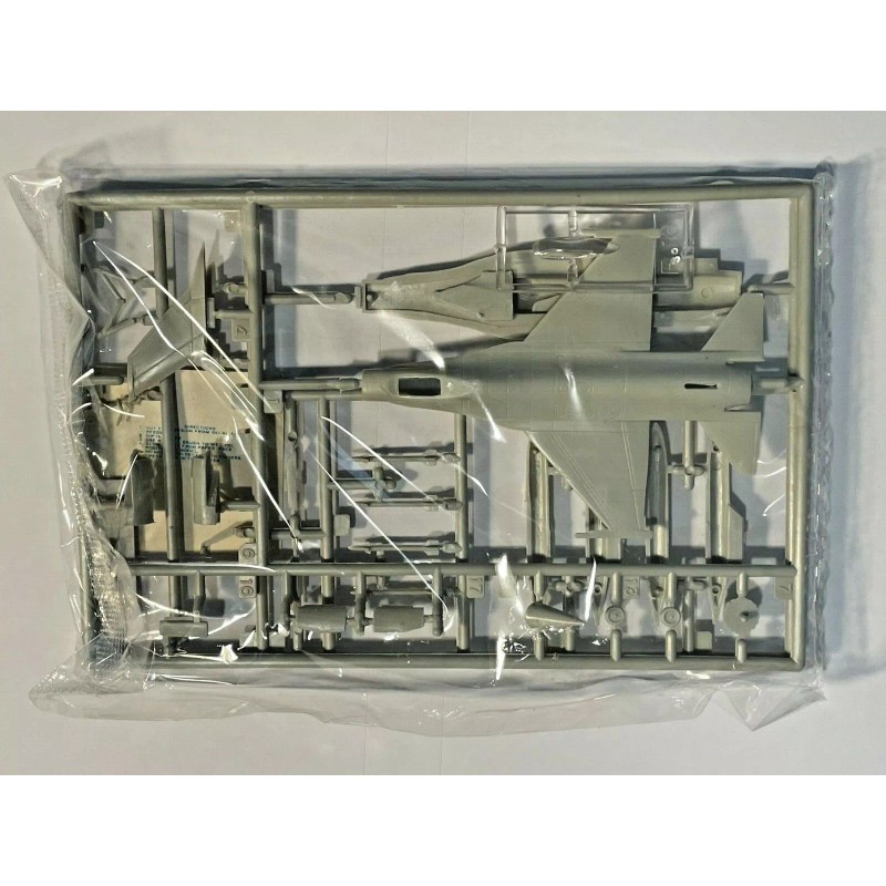 Hobbycraft F-16A 1/144 USAF FALCON SCALE PLASTIC MODEL KIT FALCON