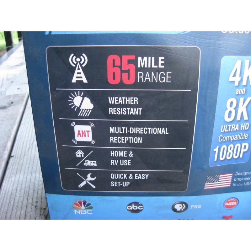 ANTOP AT-400 Black HDTV Antenna, up to 65 Mile Range