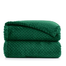 DecoKing Henry Cuddly Blanket, Soft, Fleece Microfibre Bedspread in Scandinavian Style, Bottle Green, 70 x 150 cm