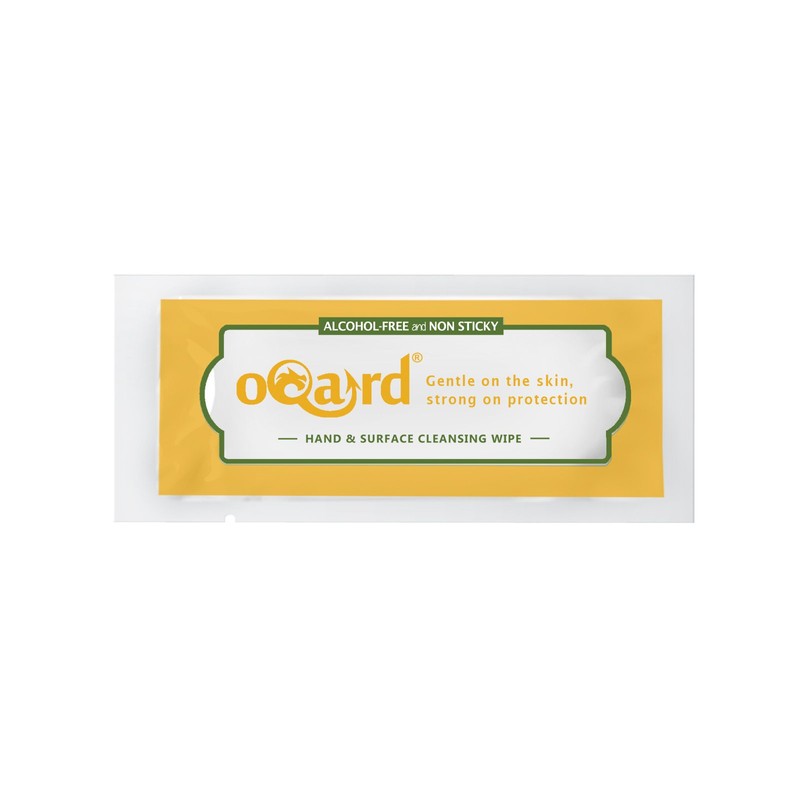 Shield Polythene Disposable Gloves and Oqard Cleansing Wipes (10 pack