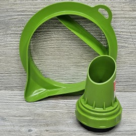 PROJECT SOURCE Plastic Pour Spout for 5 Gallon Bucket & 1 Gallon Paint Can Screw Snap Green Lot