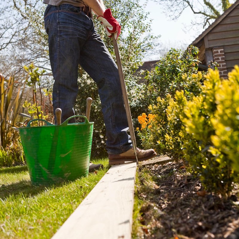 GARDENIX Plastic Lawn Edging 9 m, Height 10 cm -