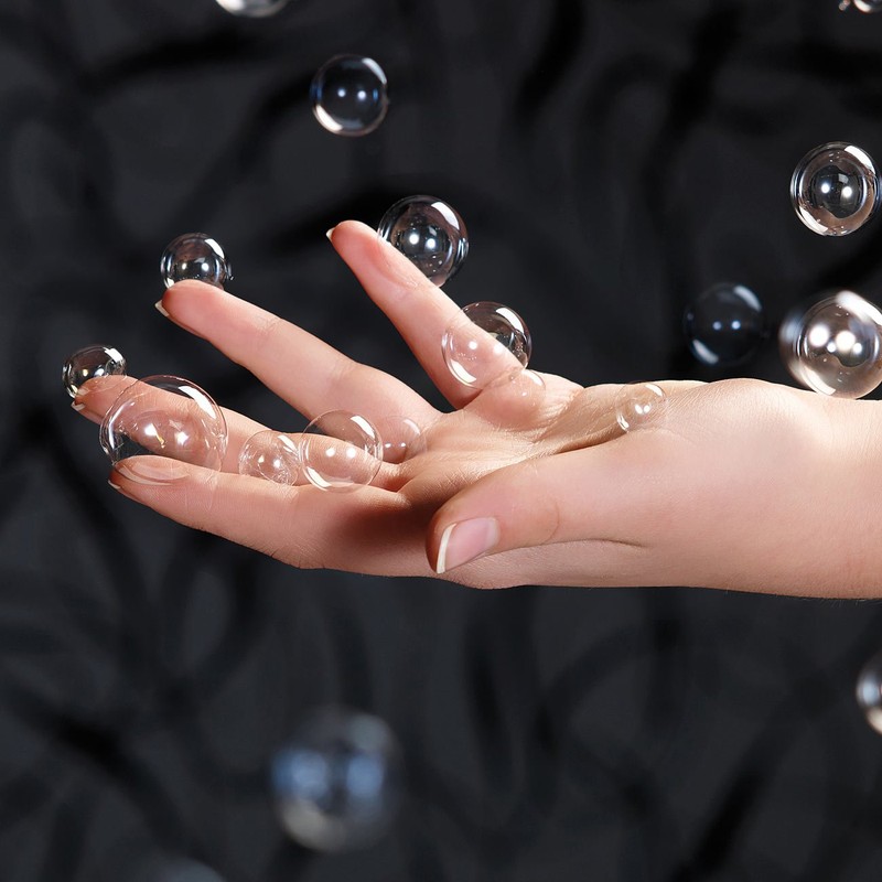 Playtastic Soap Bubbles Toy: Set of 6 Durable Soap Bubbles