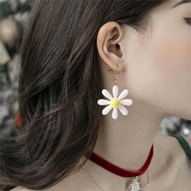 Cute Acrylic Flower Earring Women, Small Daisy Flower Dangle Earring Funky Sunflower Drop Earring Spring Plant Petal Earring 70s Jewelry (White)