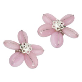 NOVICA Artisan Handmade Cultured Pearl Quartz Flower Earrings Pink Green with Stainless Steel Sterling Silver Button Thailand Floral Birthstone [1.4 in L x 1.4 in W] ' Pink Thai Daisy'