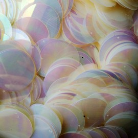 200pcs Flat Sequins Iridescent Spangles Craft Loose Sequins for Embroidery, Applique, Knitting, Arts, Crafts, and Embellishment (40mm)