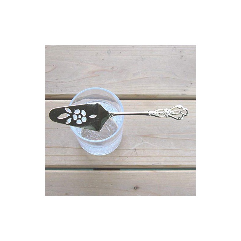 Absinthe. Spoon