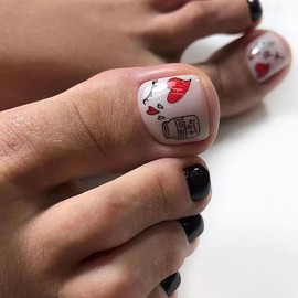 Artificial Acrylic Fake Nails for Toe, Press on Toenails Coffin with Heart Designs, Full Cover Reusable False Nails with Glue, Glue on Nails with Charm, Stick on Toe Nails for Women (F105)