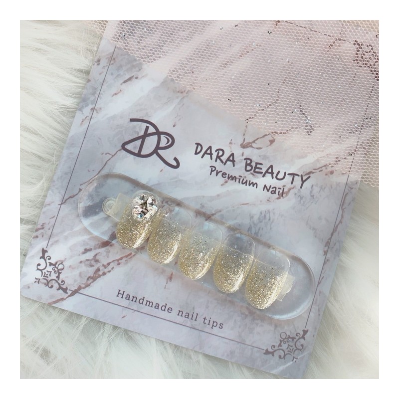 Next day delivery⭐Gold pearl gradient nail⭐ / 다음날발송⭐골드펄 그라데이션네일⭐