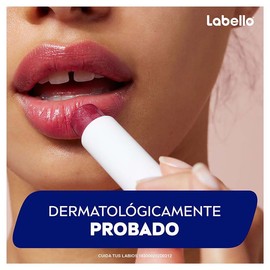 Bálsamo Labial humectante LABELLO Mora 4.5g
