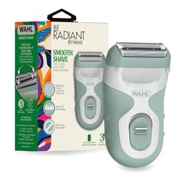 Be Radiant by Wahl, afeitado suave, una afeitadora eléctrica para mujer, cabezal de afeitadora de doble lámina con barra de corte de pelo largo, funciona con pilas para piernas y axilas lisas, modelo