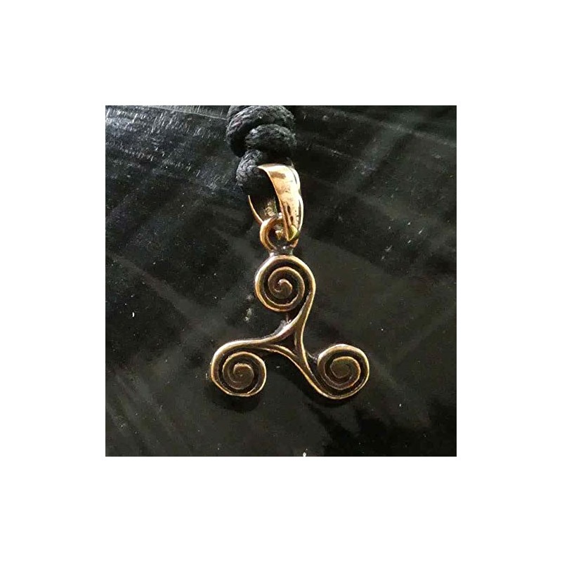 Triskel Bronze Pendant Necklace Jewellery, incl black cotton sting, Pendant