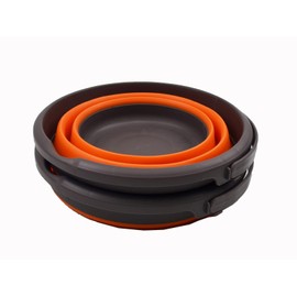 SAMMART Set of 2-5.5L (1.4 gallons) Collapsible Plastic Bucket - Foldable Round Tub with Hanle - Portable Fishing Bucket - Pop Up Saving Outdoor Waterpot. (Brown/Orange (Set of 2))