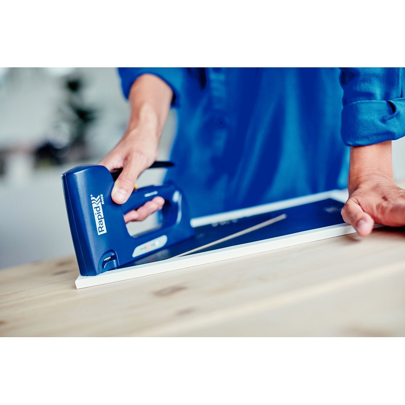 Rapid Staple Gun for Upholstery Work, Plastic Body, R453, 20009502