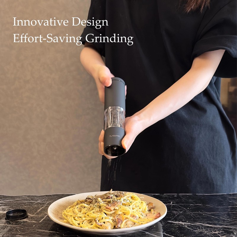 Salt and Pepper Grinder Set with Adjustable Coarseness | Manual