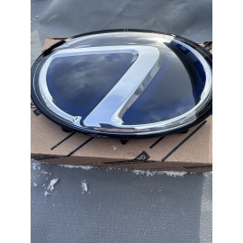Lexus ES 300h Hybrid 2019-2022 Front Grille Emblem Logo Radar  53141-33180