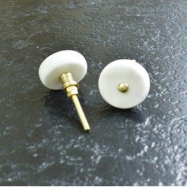 ARTISNO Round Stone Brass Knob Pull Handle Drawer Knob Furniture Knob Cabinet Knob Gold Natural Stone Brass Handle (White) Set of 6