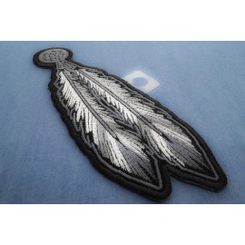 Ivamis Dreamcatcher Feather Patch: Black White - 2.25x6.5 inch - P6761