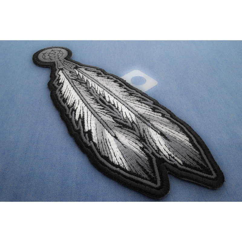 Ivamis Dreamcatcher Feather Patch: Black White - 2.25x6.5 inch -