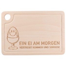 Spruchreif Wooden chopping board with funny engraving and finger hole, chopping board with egg holder, breakfast board, "Ein Ei am Morgen vertreibt Kummer..."