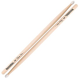 Innovative Percussion Legacy Series 2B w/Nylon Tip Drumsticks (IPL2BN)
