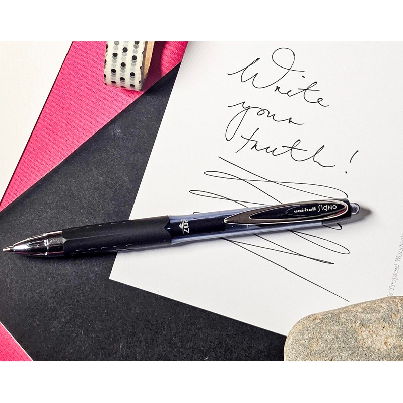 uni-ball UMN-207 SigNo 207 Rollerball Gel Pens. Premium Retractable Medium