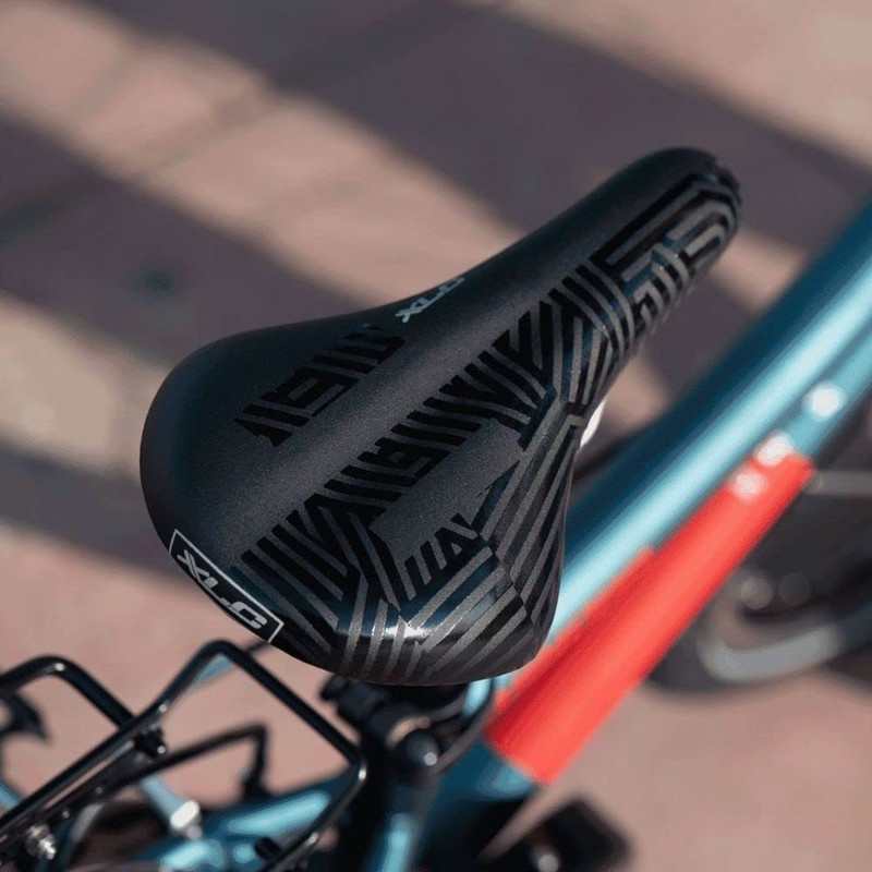 XLC Junior Kids Bike Saddle Road Racing Cr-Mo Reflective Seat