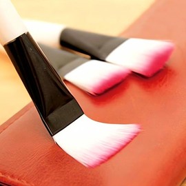 Makeup Cushion Brush Cosmetic Sponge Tool Facial Makeup Foundation Powder Concealer Skin Expression Cash on Delivery or Payment upon Order / 메이크업 쿠션 브러쉬 화장품 스펀지 도구 얼굴 화장 파운데이션 파우더 컨실러 피부 표현 착불 또는 주문시 결제