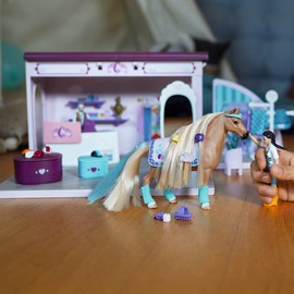 Schleich Horse Club Sofia's Beauties Horse Pop-Up Boutique with Hair Brushing Accessories and Figurines - 25-Piece Brushable Hair Pop-up Horse Salon Boutique For Grooming Horses, Gift for Kids Ages 4+
