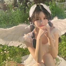 4 Pcs White Feather Hair Clip Swan Ostrich Feather Faux Pearl Ballet Style Hair Pins Accessories for Women Girls Bride Wedding Party Festival Stage Performance Headpieces