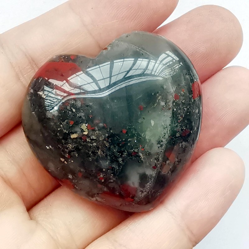 Manekieko Natural Africa Bloodstone Palm Worry Carved Heart Love Stone,40mm