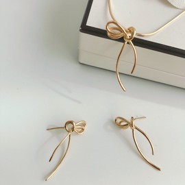 Silver 925 18K knotted ribbon earrings silver pink gold / 실버925 18K 매듭 리본 귀걸이 은 핑크골드(Pink gold)