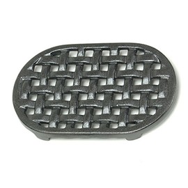 Minuteman International Cast Iron Oval Lattice Trivet,Black