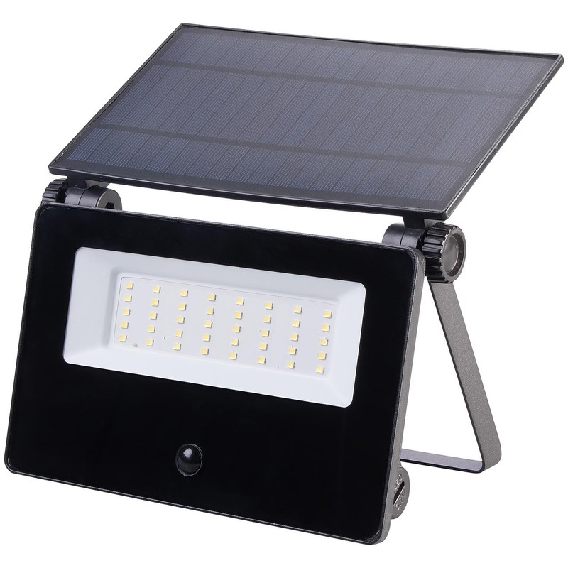Luminea LED Außenleuchten Solar: 2er-Set Solar-LED-Gartenstrahler, PIR-Sensor, 1.300 lm, 2x