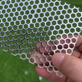 FengYoo 7.8"x3.9" Perforated Metal Sheets 19 Gauge Expanded Metal Mesh Opening Hexagonal Hole 1/4" (About 6mm) Perforated 304 Stainless Steel Sheet Mesh Screen Panel Decorative Panel Decorati Plate