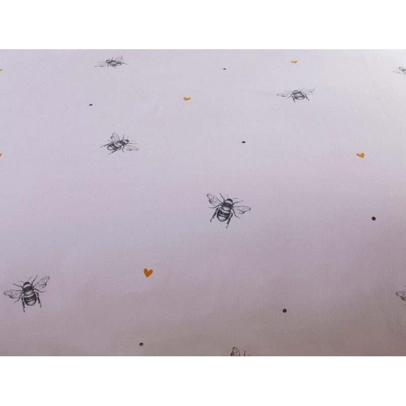 Rapport Bee Mine Bees & Hearts on a Pink Duvet